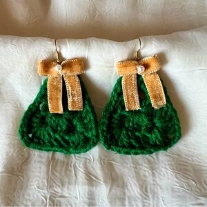 Christmas Tree Dangle Earrings | Crochet Jewelry | Gold-plated Fishhook Wires